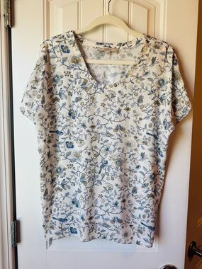 LOFT White Short Sleeve V-Neck Floral Print Top